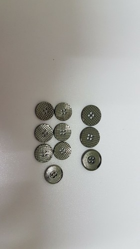 0020 Buttons For Sewing/Craft 17pcs(different size) silver gray metal 4holes - Picture 4 of 4