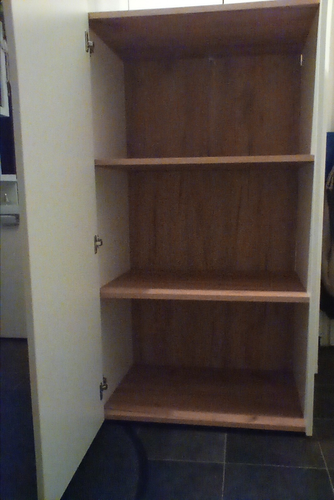 Aktenschrank gebraucht aber wie neu, Juni 2024 gekauft, -Fehlkauf-