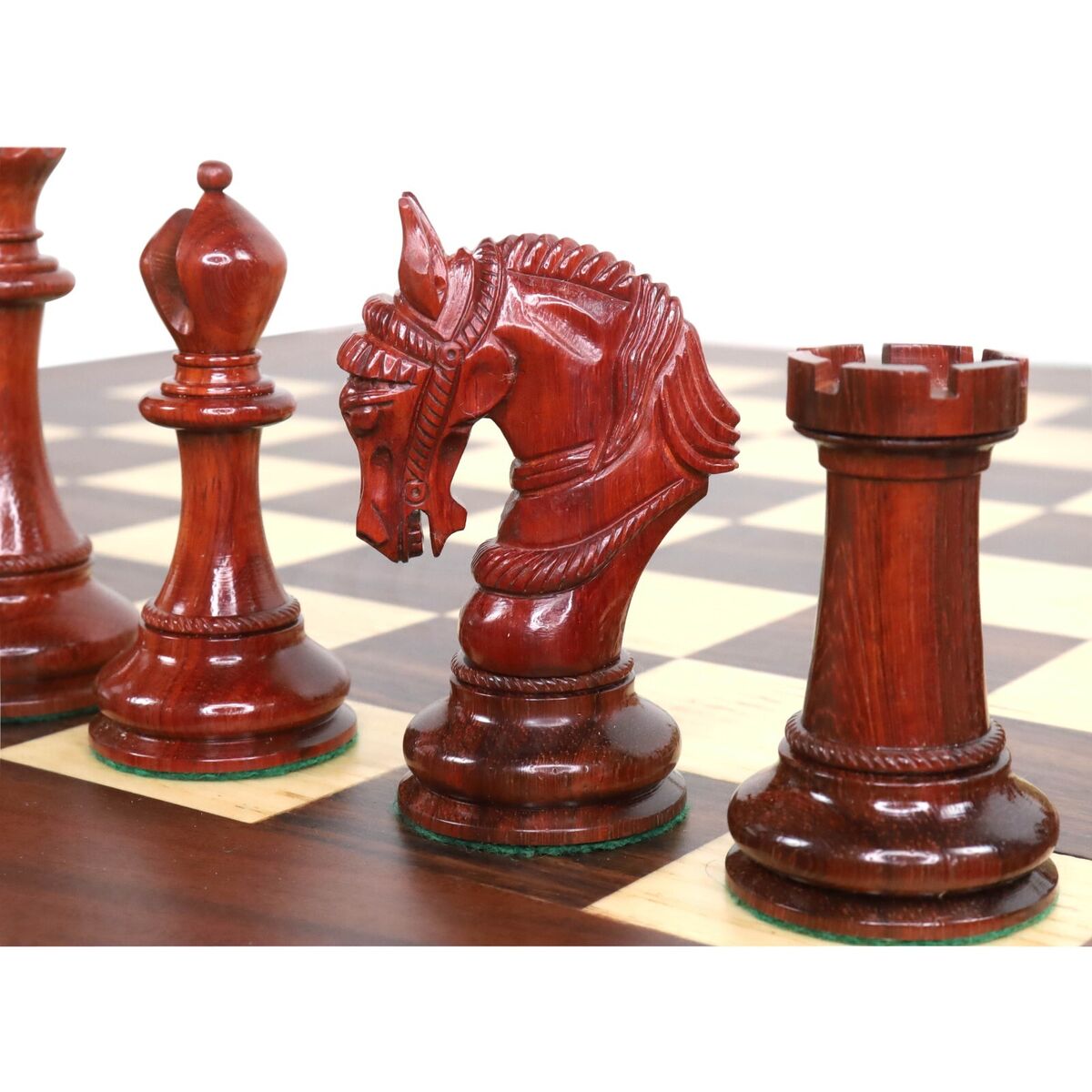 Combo of Knight & Pawns Chess Pieces in Bud Rosewood & Box