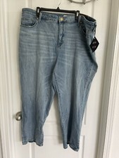 NWT Ava  Viv High Rise Straight Leg Stretch Jeans Medium Wash