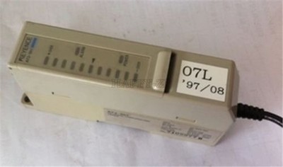 1Pcs Used Keyence AT2-301 of