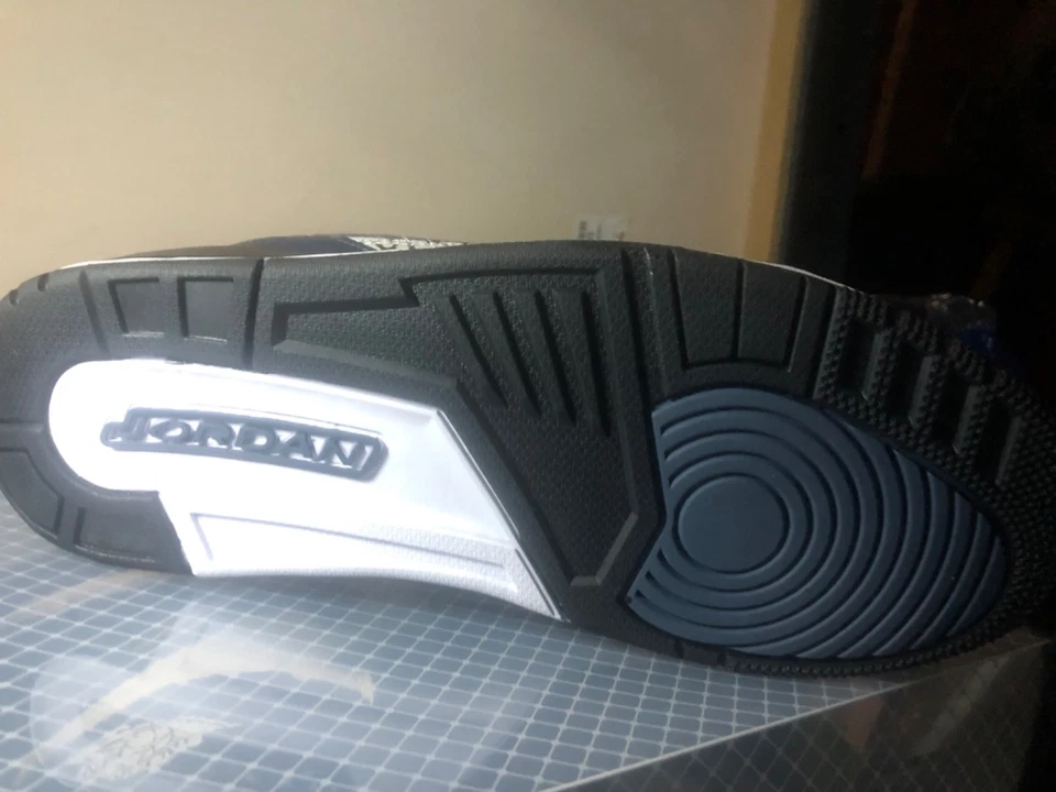 Tamanho 10.5 - Jordan Legacy 312 Midnight Navy - Imagem 4 de 4