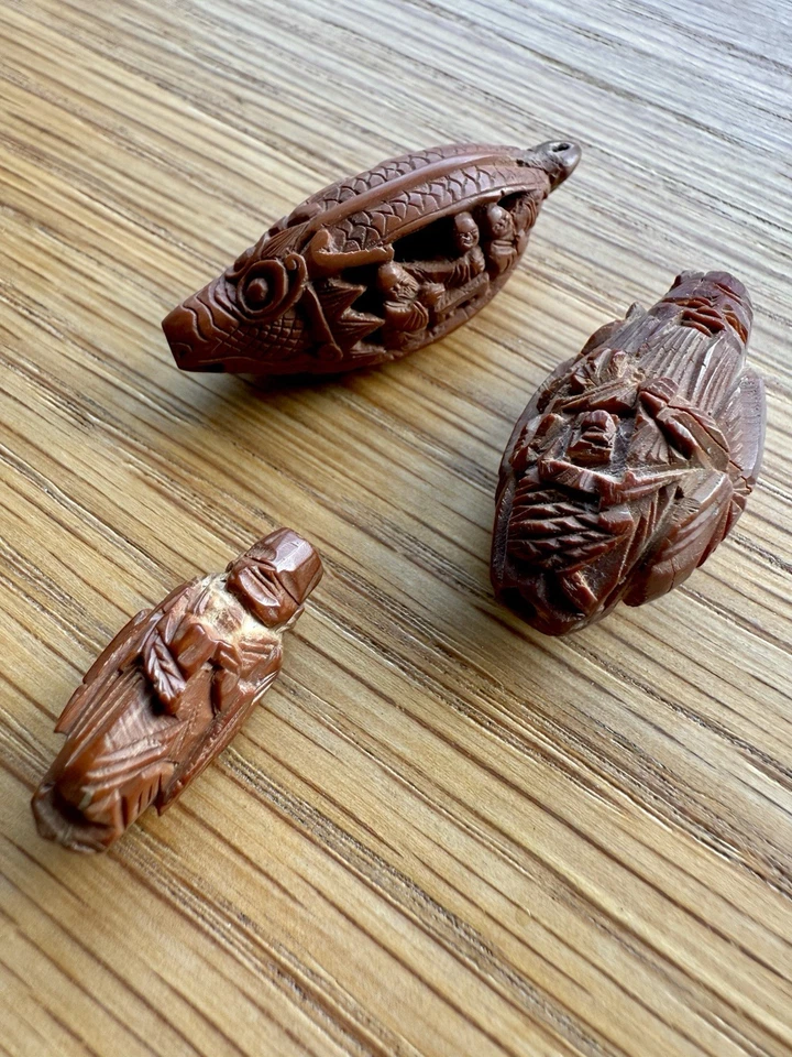 Lote de cuentas Netsuke de madera de olivo tallada japonesa vintage bote dragón Foto 2 de 4