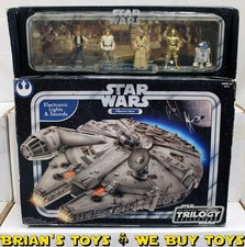 Star Wars Original Trilogy Collection Millennium Falcon w  Action Figures NR