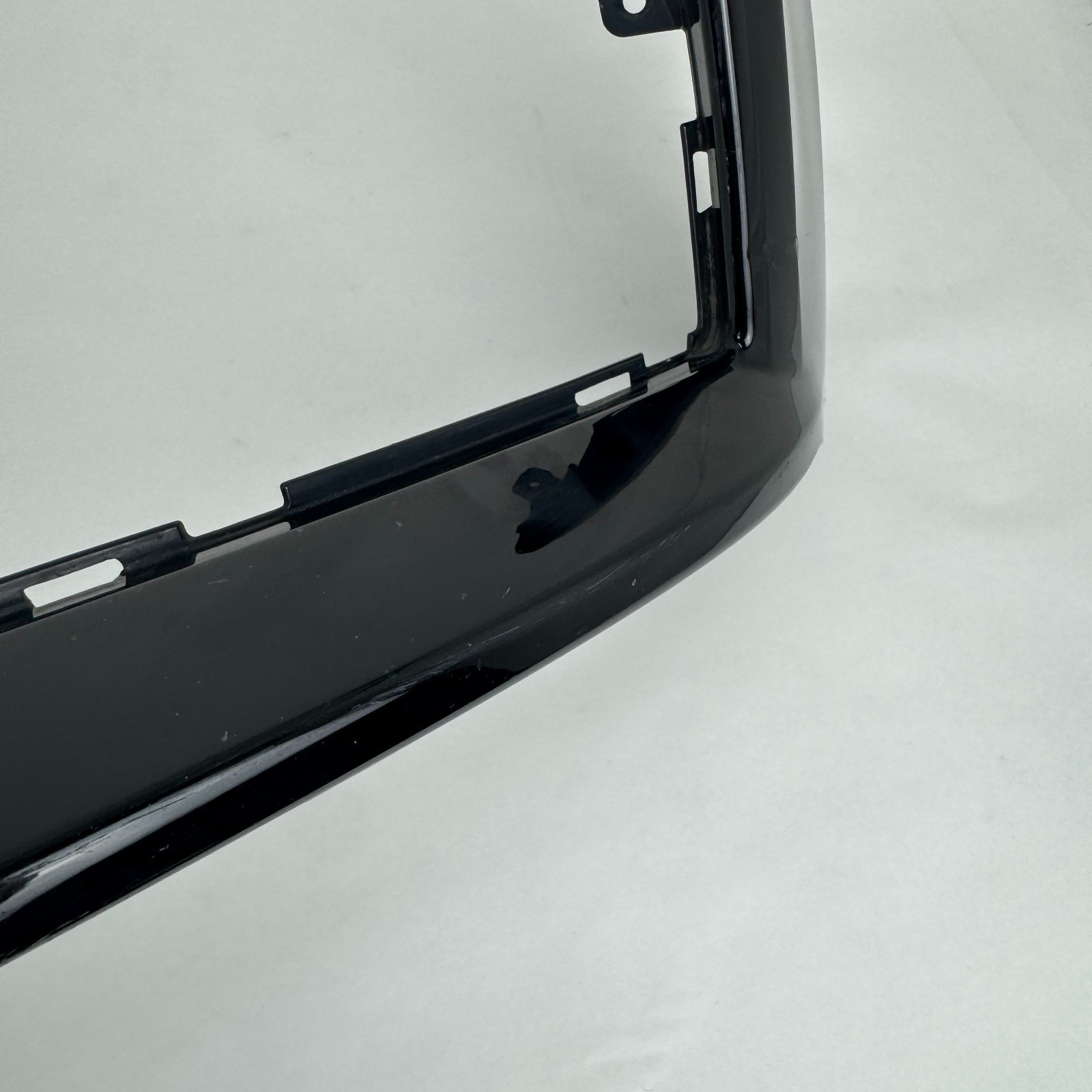 OEM 2016 - 2020 Bentley Bentayga Front Bumper Upper Trim Cover Molding 36A807437