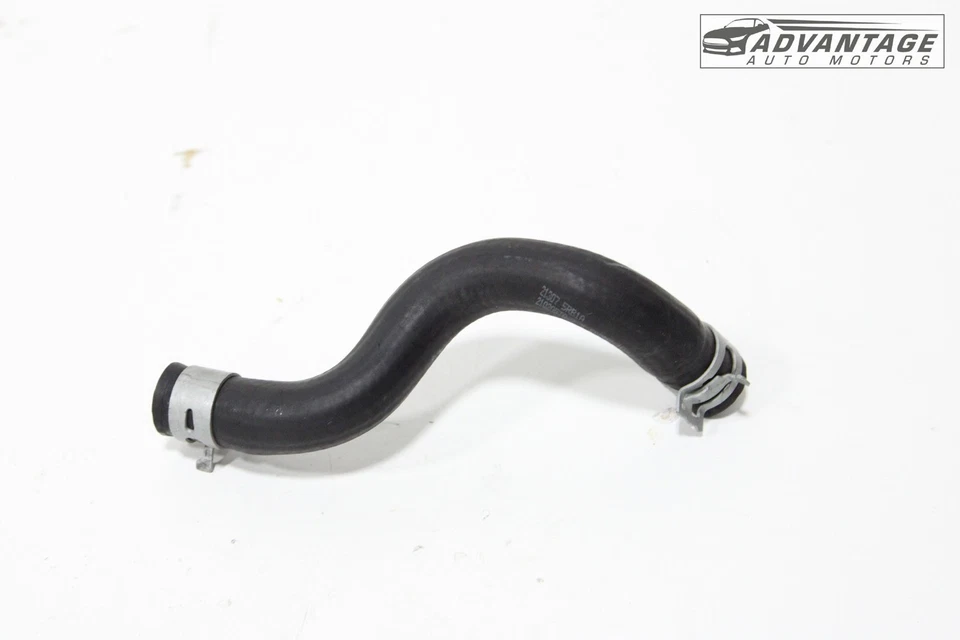 Nissan Kicks 2018-2024 1,6 L L4 motor de gasolina refrigerante enfriador de aceite manguera de salida OEM Foto 3 de 4