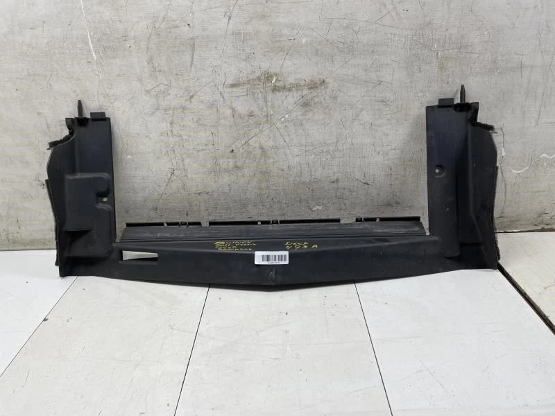 Chevrolet Equinox LT 2011 marco de radiador superior OEM+ Foto 3 de 4