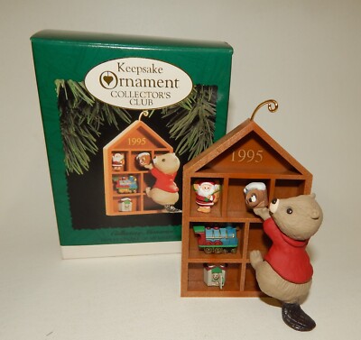 Hallmark Christmas Ornament - Collecting Memories - Beaver with Treasures - MIB