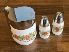 VINTAGE SPICE OF LIFE SALT & PEPPER SHAKERS & CREAMER CORNING GEMCO 3 PC LOT