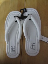 New Womens No Boundaries Puffy Flip Flop Size 9 White Memory Foam Flat