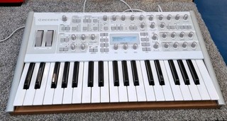 Access Virus Ti 2 Polar Synthesizer 37 Keys. Excellent Condition