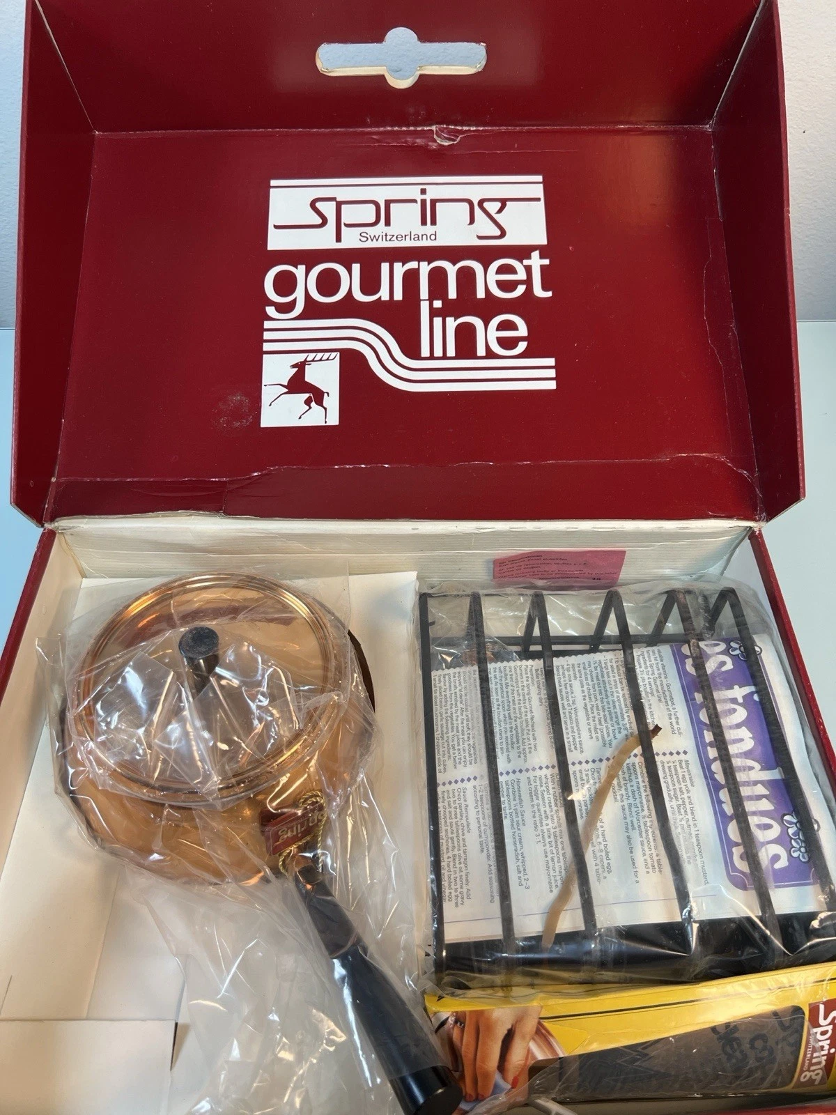 Spring Switzerland Fondue Set Copper Pot Burner NOS Complete VTG Never Used.
Opens in a new window o
