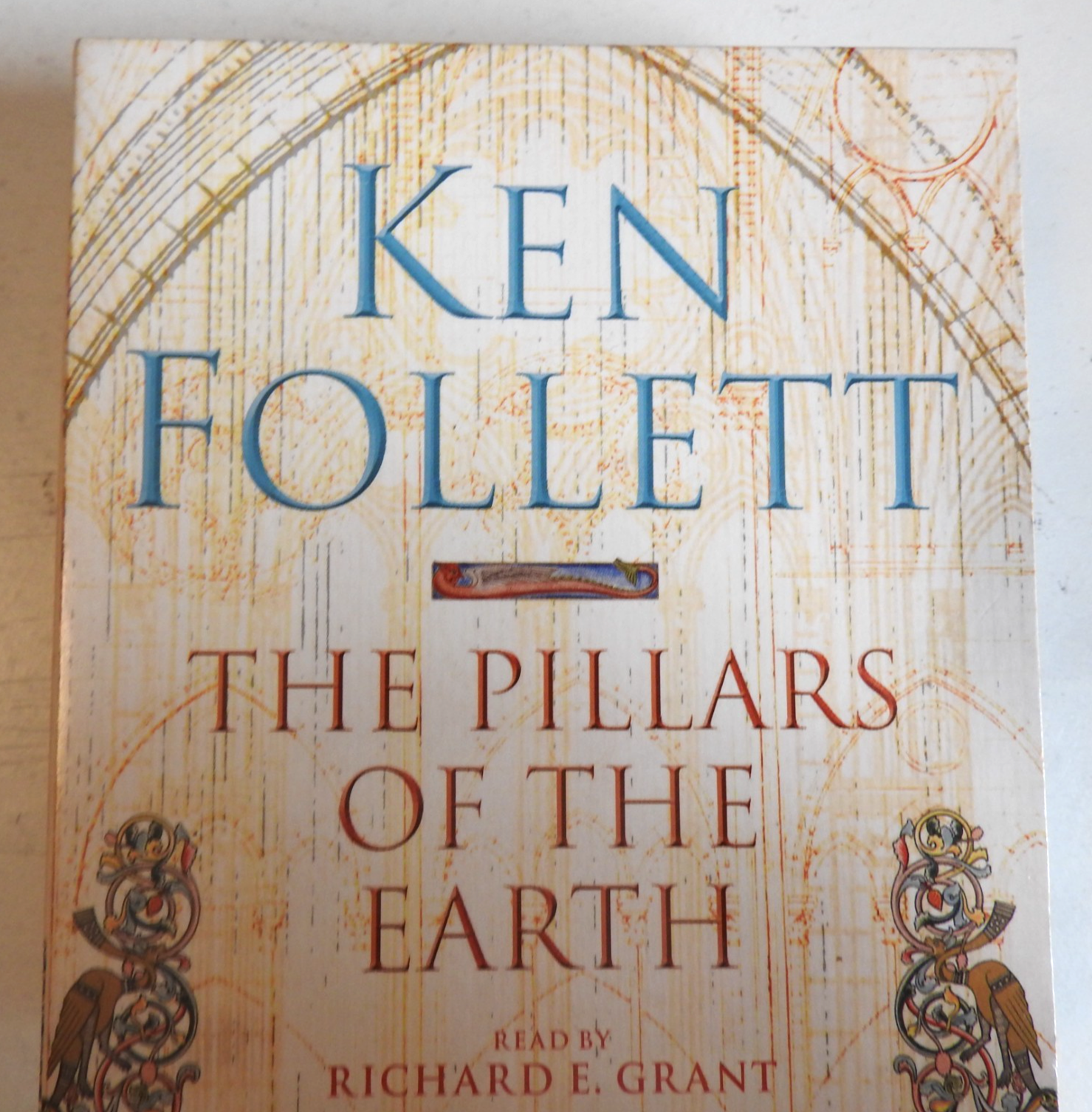 Ken Follett - Pillars of the Earth audiobook on 8 CDs abridged Richard E Grant