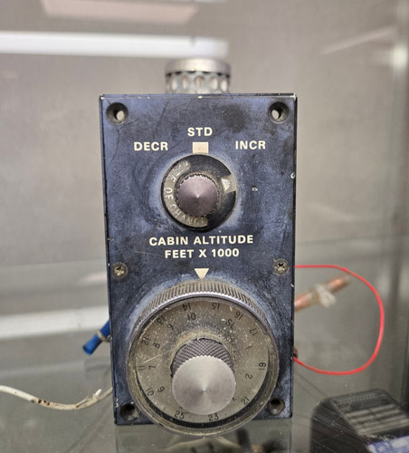 Dukes Cabin Altitude Controller PN 1029-00-3