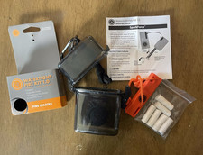 UST Kit Feu Étanche 1.0 Kit Démarreur Incendie avec Force d'Étincelle Tinder Camping