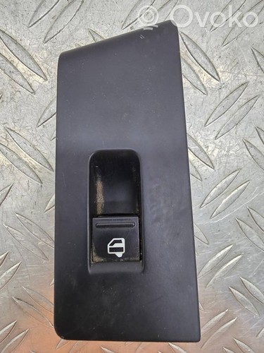 Volkswagen PASSAT B7 2011 Fensterheberschalter hinten rechts 3AA868750