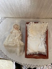 Bambola Bisque vintage con letto 13 cm mignonette da collezione