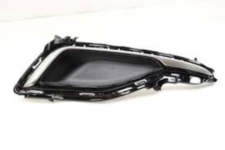 Genuine Hyundai Cover Front Bumper Fog Lamp Right-hand 86522-C1000