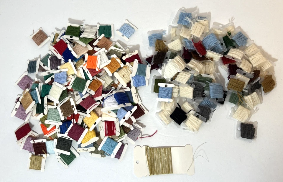 Embroidery Floss Thread  Partial/Full Carded Skeins 138 Thread & 75 Yarn, 1 Gold - Image 2 of 4