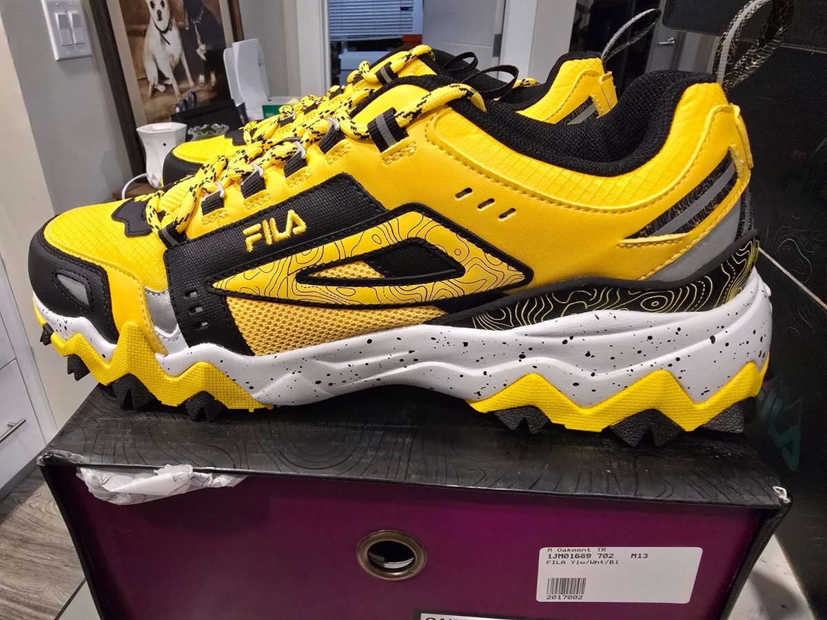 Fila Oakmont TR mens yellow Trail shoes. 1JM01689-702 SIZE 6 for