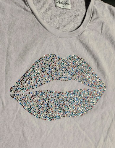 LAUREN MOSHI Shirt Womens Medium Crystal Graphic Appliqué Sprinkle Lip Gray A*