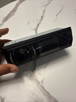 Open Box BOSS 616UAB Single DIN Bluetooth Car Stereo No Harness Cables Or Remote