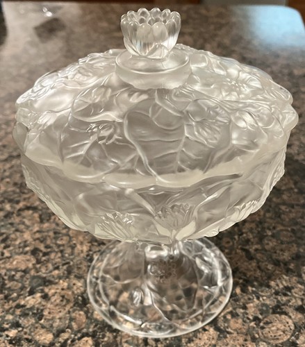 FENTON Frosted Glass WATER LILIES PEDESTAL COMPOTE CANDY DISH Not Perfect Lid - Picture 4 of 11