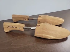Vintage Thom McAn Shoe Wooden Shoe Keepers Stretchers Medium