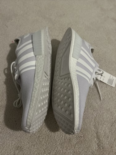 Adidas Originals NMD R1 Boost Men's Shoes White Black Gum Primeblue size 13. NWT - Imagen 8 de 13