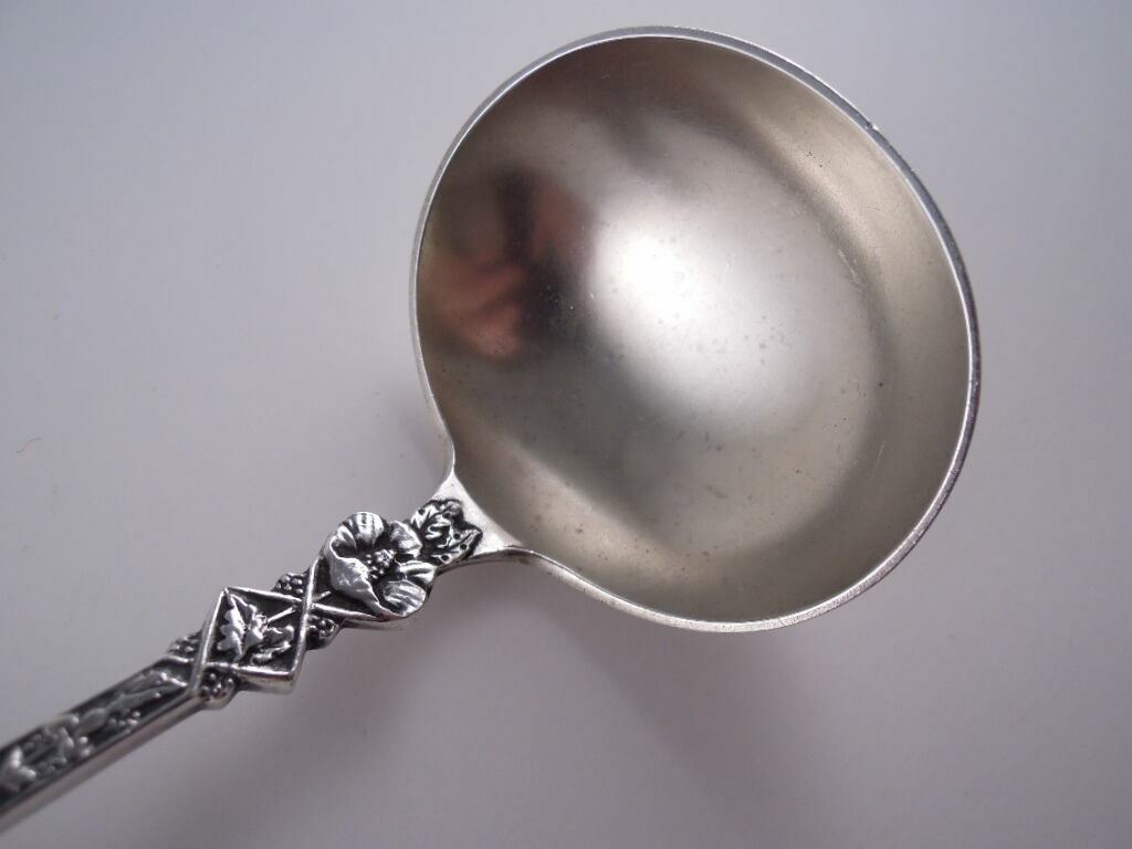 DURGIN BOUQUET STERLING SILVER GRAVY LADLE RARE BEAUTIFUL FLORAL EMMA