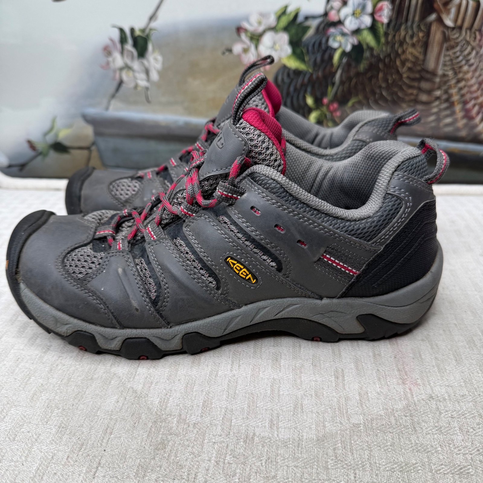 Scarpa da trekking Keen Koven donna taglia 9 grigia e rosa