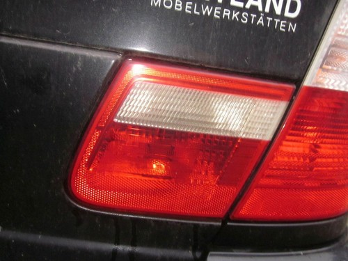 Rückfahrleuchte Rückleuchte rechts innen Kratzer siehe Foto BMW  3 TOURING (E46)