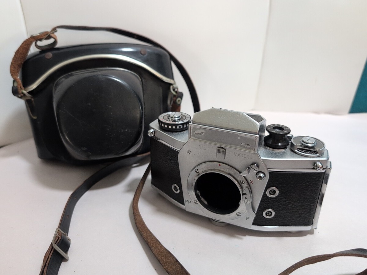 EXAKTA Dresden TL VX1000 35mm SLR Camera plus Black Leather Case