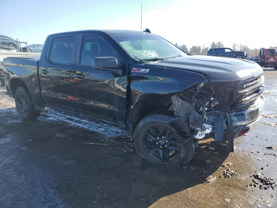 Used Tonneau Cover fits: 2019 Chevrolet Silverado 1500 pickup  Grade A Foto 4 de 4
