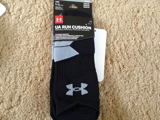under armour medium sock size