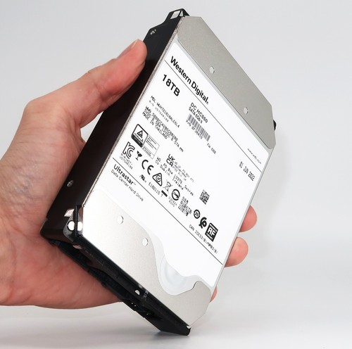 Disque dur SATA 6 Go/s 3,5" WD Ultrastar DC HC550 18 To WUH72118ALE6L4 0F38459 tr/min - Photo 6/7