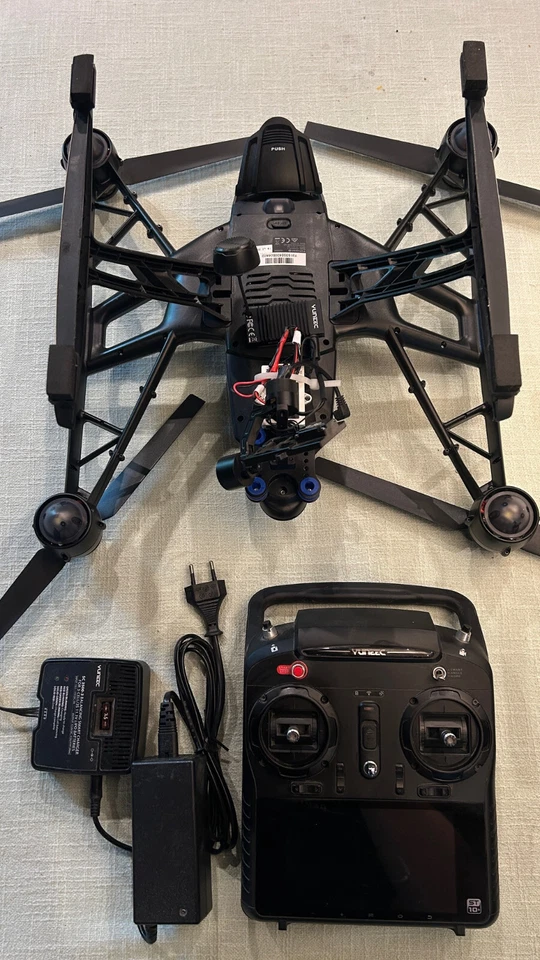 Yuneec TyphoonG Drohne - Bild 2 von 4
