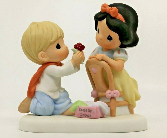 precious moments snow white