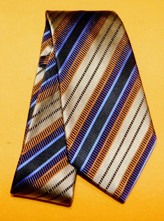 J. Z. RICHARDS СДЕЛАНО В США БЕЖЕВЫЙ/ОРАНЖЕВЫЙ/СИНИЙ ПОЛОСАТЫЙ ГАЛСТУК - ДИЗАЙНЕРСКИЕ ГАЛСТУКИ. - Изображение 2 из 3