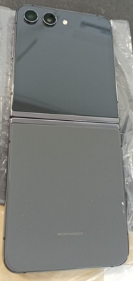 Samsung Galaxy Z Flip5 - 256 GB -Fully Unlocked Smartphone Bad LCD