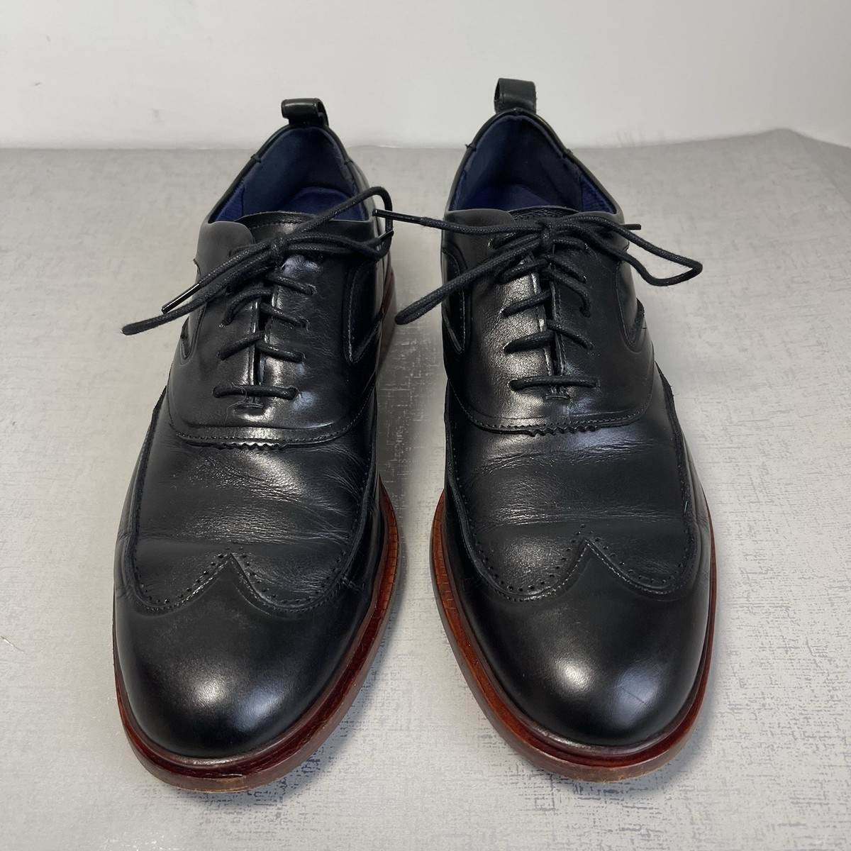 Cole Haan Men display picture 1
