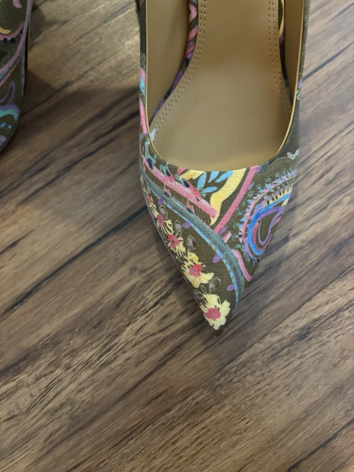 RARE Ralph Lauren Purple Label Heels Collection Celia Pumps 40B Silk Paisley - Image 3 of 4