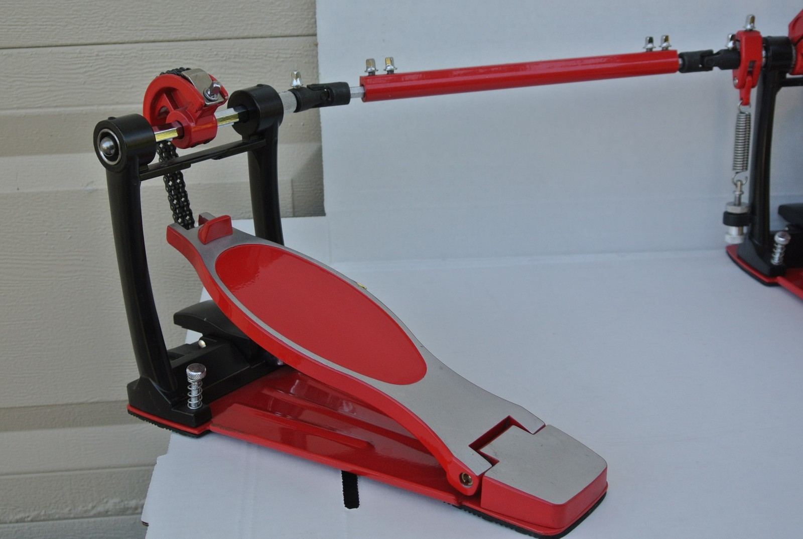 CHECK THIS OUT DAWG!!! BIG DOG DRUM STUFF of UK? RED DOUBLE BASS PEDAL! L216