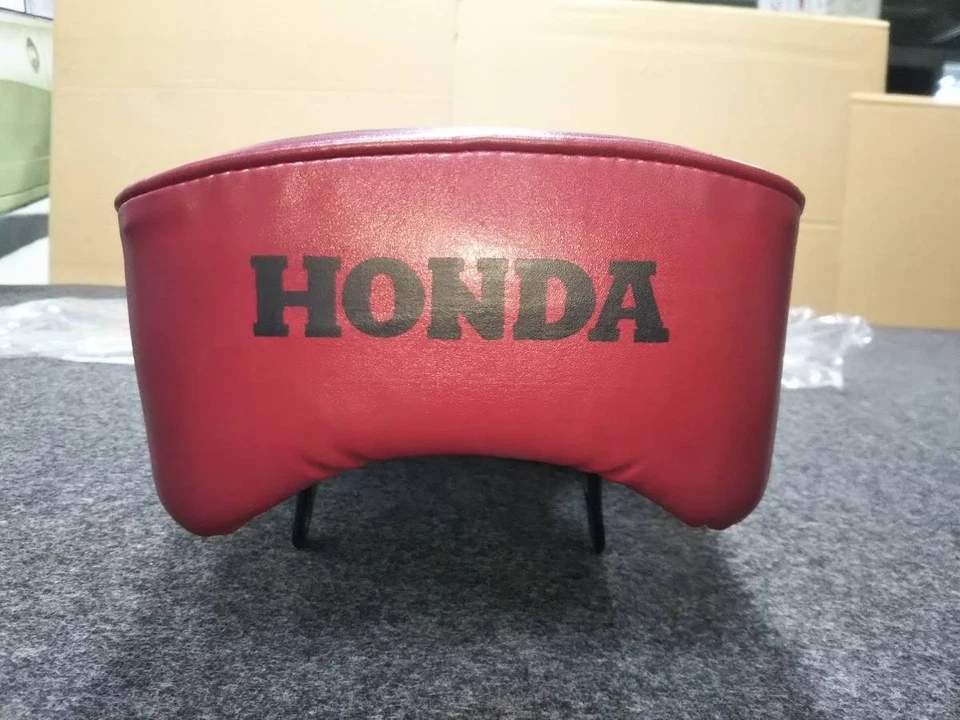 Asiento genuino Honda CB92 NUEVO EN STOCK Foto 3 de 4