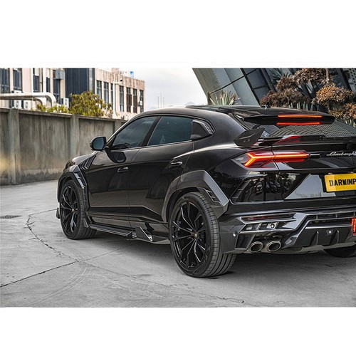 Lamborghini Urus Rear Fender Photo - $4,700