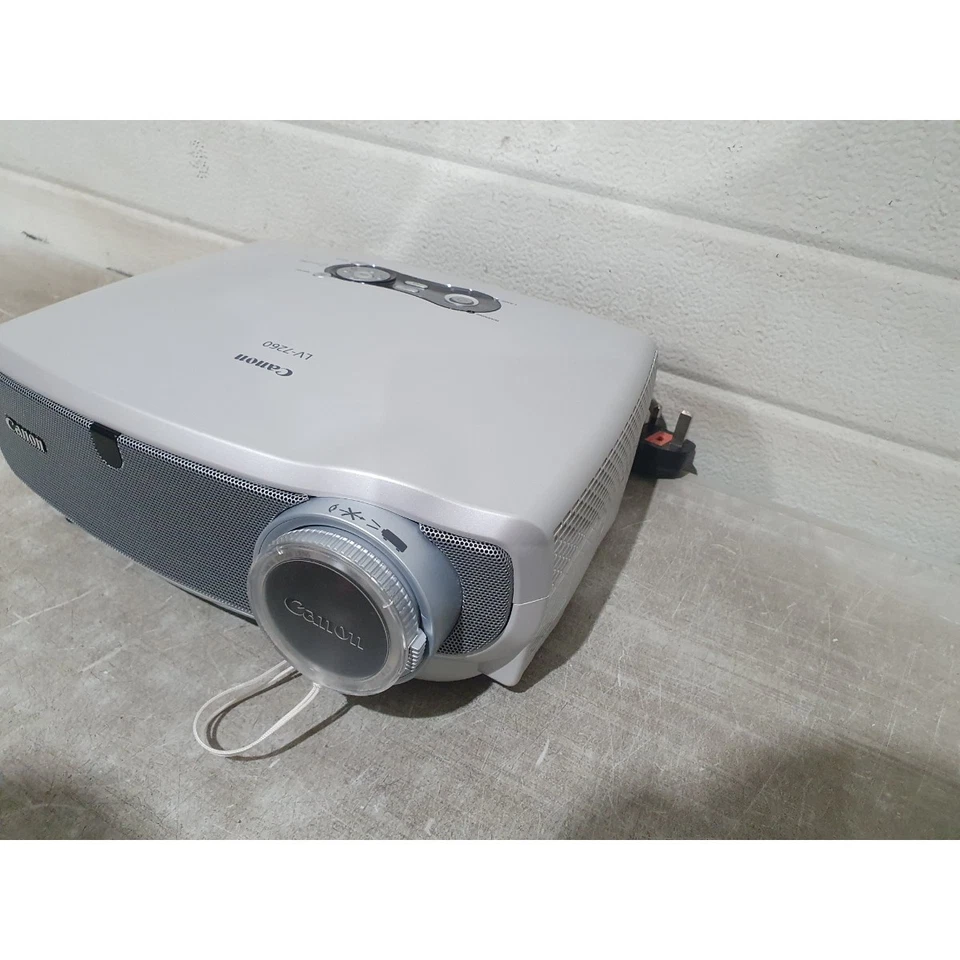 Canon LV-7260 XGA Video Projector Gray Wired VGA RCA 1.6x Zoom Lens 600:1 Ratio - Image 4 of 4