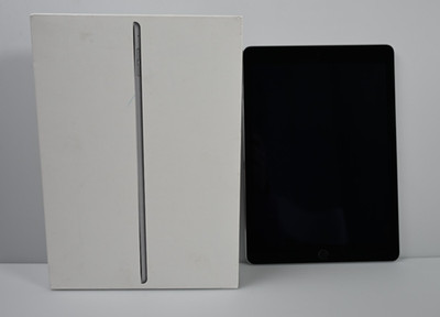 Apple iPad Air 2 16GB WLAN A1566 Space Grau