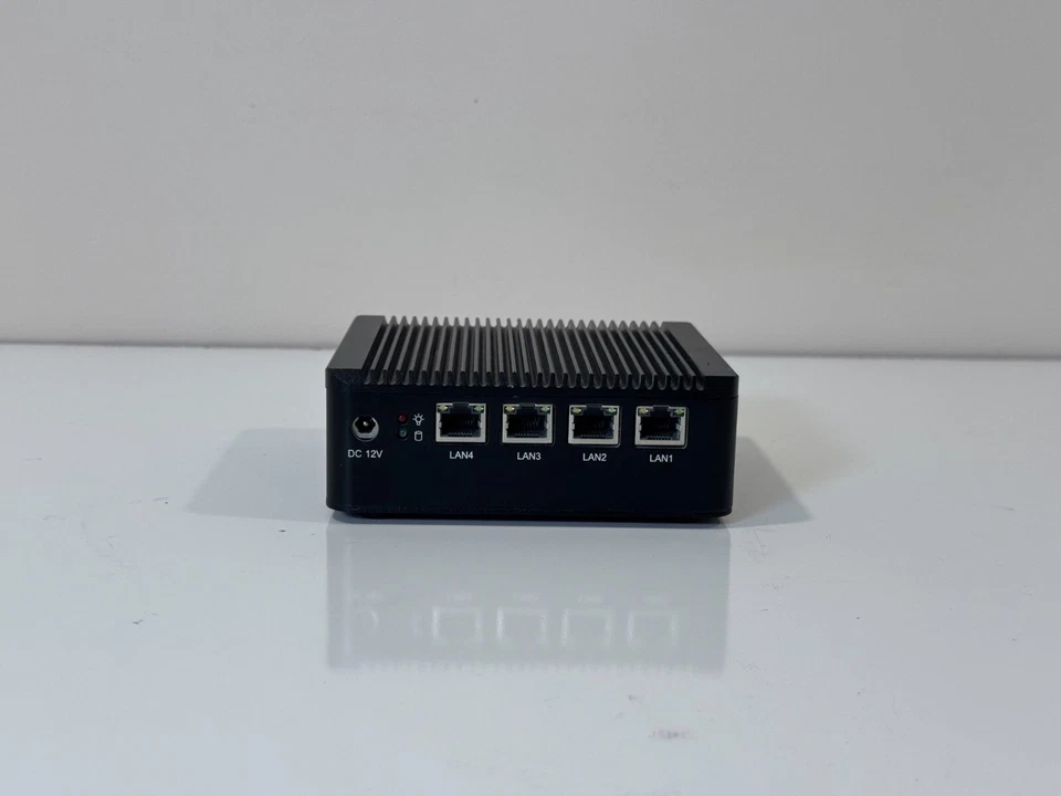 PFSense Firewall - Qotom 4 LAN Mini PC Q190G4U-S02 - 8GB RAM 120GB SSD, J1900 Foto 3 de 4