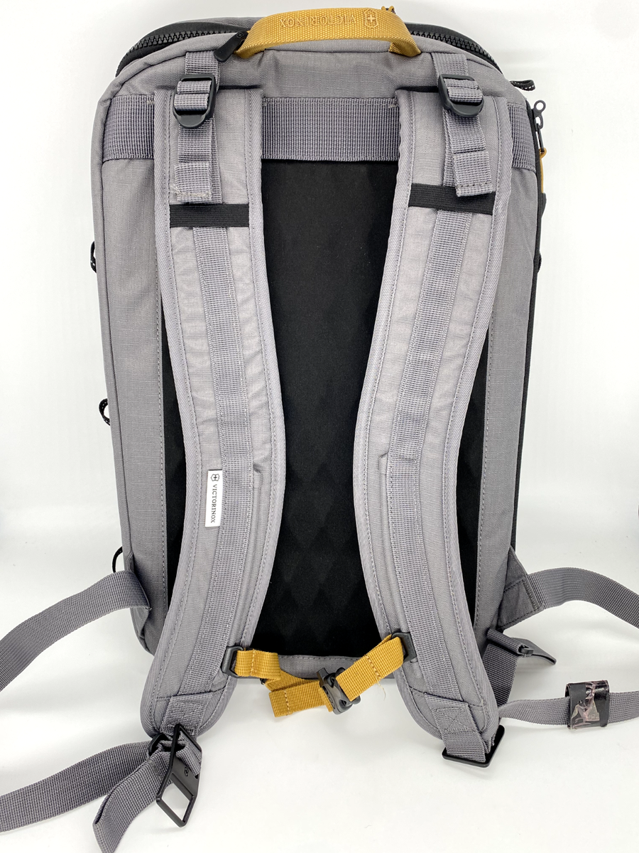 17 gaming laptop backpack 17.3" Strike Gaming Backpack (Black)  Targus AP