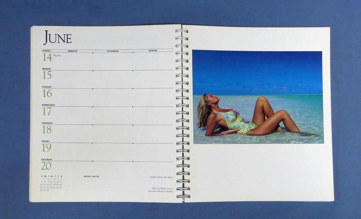 Rare Collectible Sports Illustrated 1992 Swimsuit Desk
